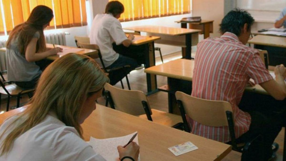 Examenul crucial pentru 9.600 de profesori