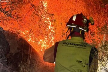 cel puțin 12 morți după incendiile devastatoare din Andaluzia, pe fondul valului extrem de căldură