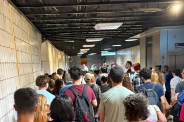 Incendiu la metrou, la Universitate. Trafic blocat pe Magistrala M2, călătorii evacuați de urgență