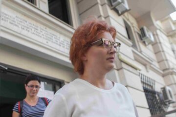 Afaceri în familia Băsescu: Firma trece, duba rămâne
