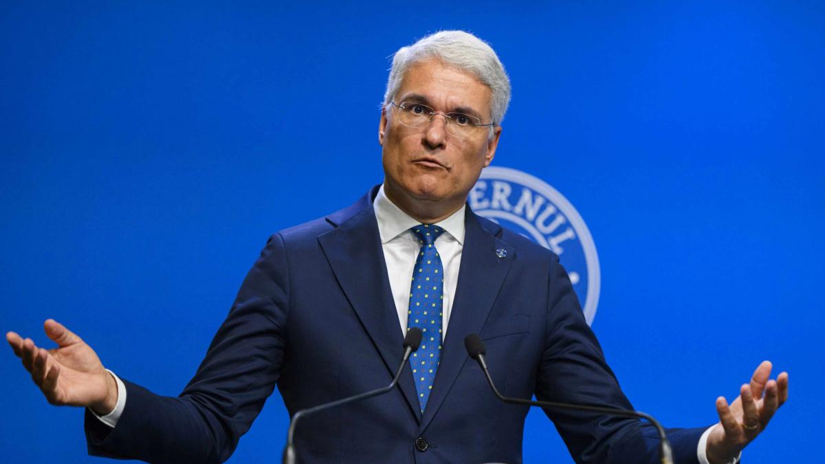 „Grindeanu a dispărut în boscheți. Au încercat să croșeteze două guverne”