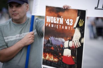 Polonia ridică un Zid al Comemorării pentru victimele masacrului de la Volânia