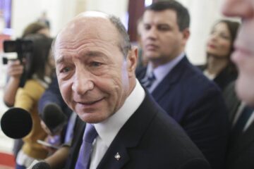 Traian Băsescu îl pune la punct pe Grindeanu: Trebuie să înțeleagă mecanismele statului!