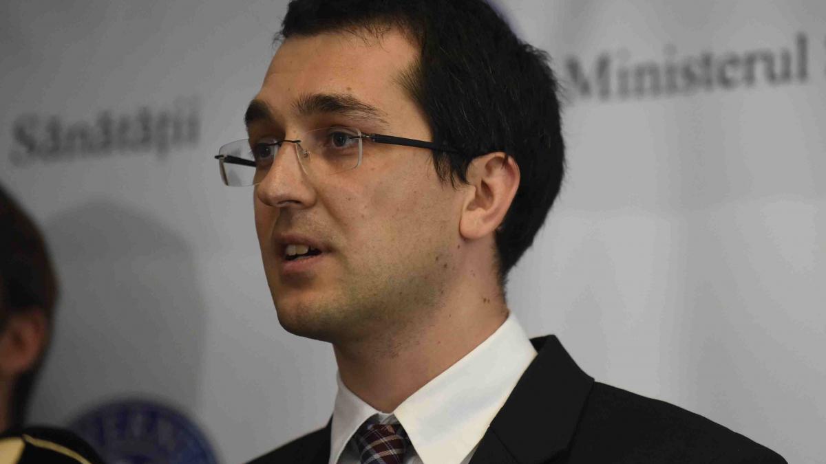 „Superman” și „Magicianul” se acuză reciproc în tunul vaccinurilor. Statul, dator 600 de milioane. Prejudiciul ajunge la peste un miliard. Imposibil de recuperat
