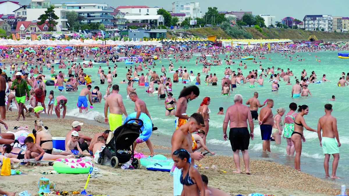 Agențiile de turism, speriate de valul de ură și informații false despre litoralul românesc