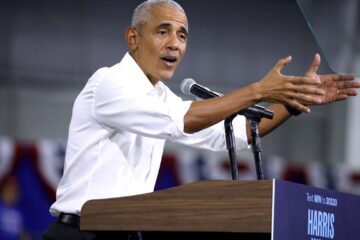 Barack Obama lansează un podcast dedicat volumelor care i-au modelat viziunea asupra lumii