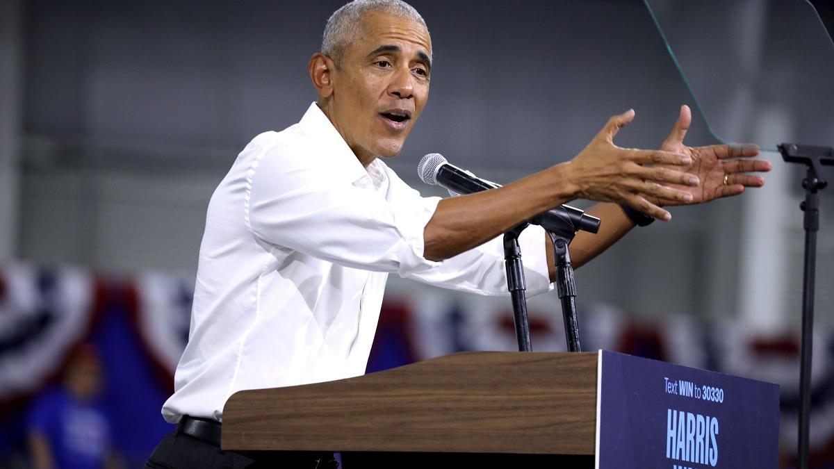 Barack Obama lansează un podcast dedicat volumelor care i-au modelat viziunea asupra lumii