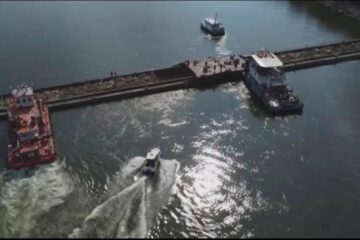 Operațiune critică pe Dunăre: primele barje au început să fie scufundate pentru redirecționarea apei către Cernavodă