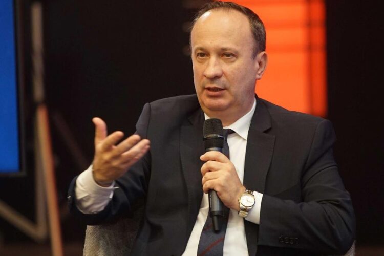 Acuzații dure de la Adrian Câciu: Guvernul minte și ascunde recesiunea în care se află România