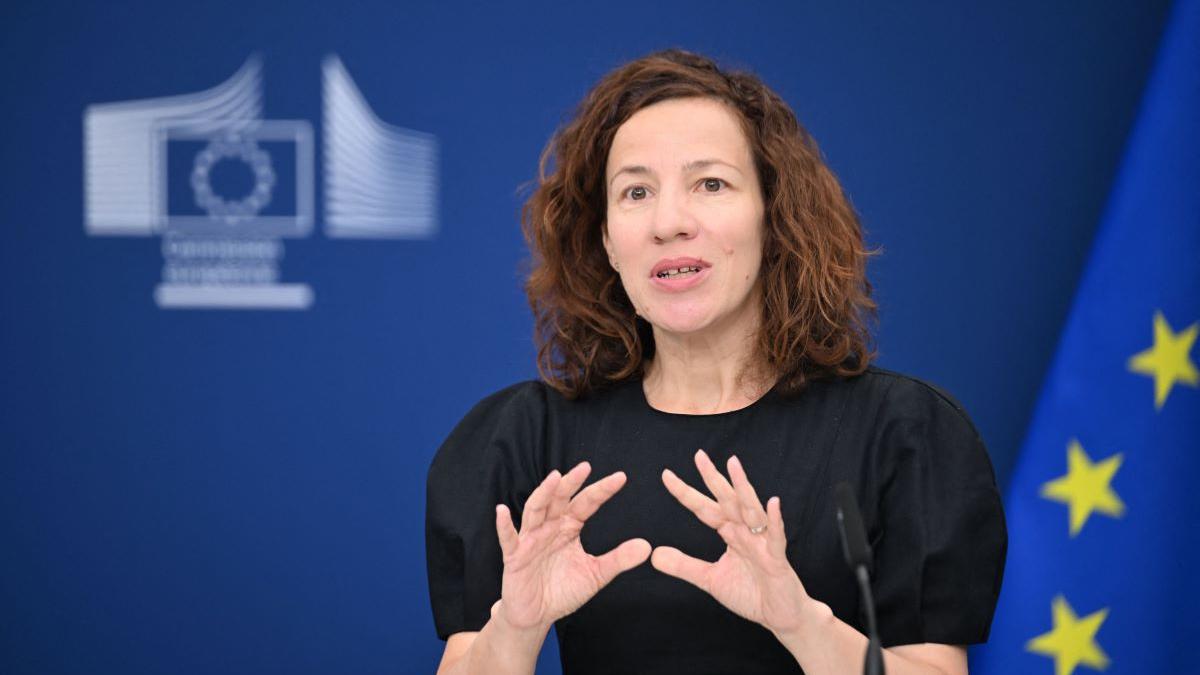 Comisia Europeană pregătește reforma școlilor: Consultări publice anunțate de Roxana Mînzatu