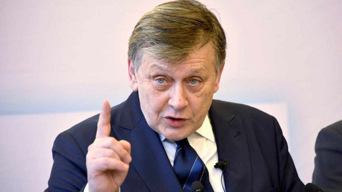 Crin Antonescu îl propune pe Alexandru Nazare pentru funcția de premier: «Ar trebui să-l numească»