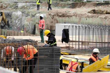Cumperi apartament în construcție? Dezvoltatorul e obligat prin lege să treacă promisiunea în Cartea Funciară