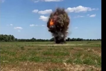 MApN a detonat controlat drona descoperită vineri pe un câmp din Plauru