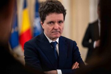 Președintele Nicușor Dan avertizează Parlamentul că poate întoarce Legea decarbonizări