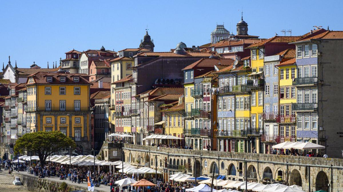 Portugalia, noul magnet al Europei: de ce se triplează numărul britanicilor și se dublează populația străină