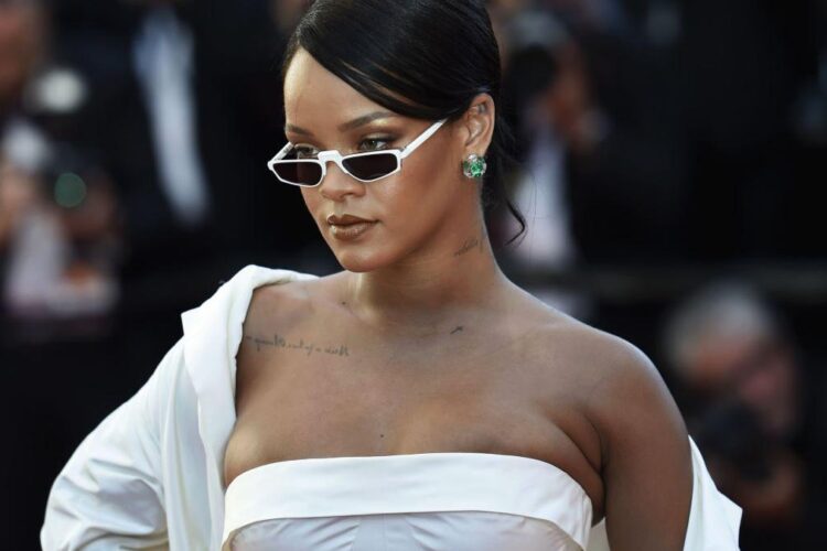Rihanna se întoarce la muzică! Din ce trupă legendară s-a inspirat pentru noile piese