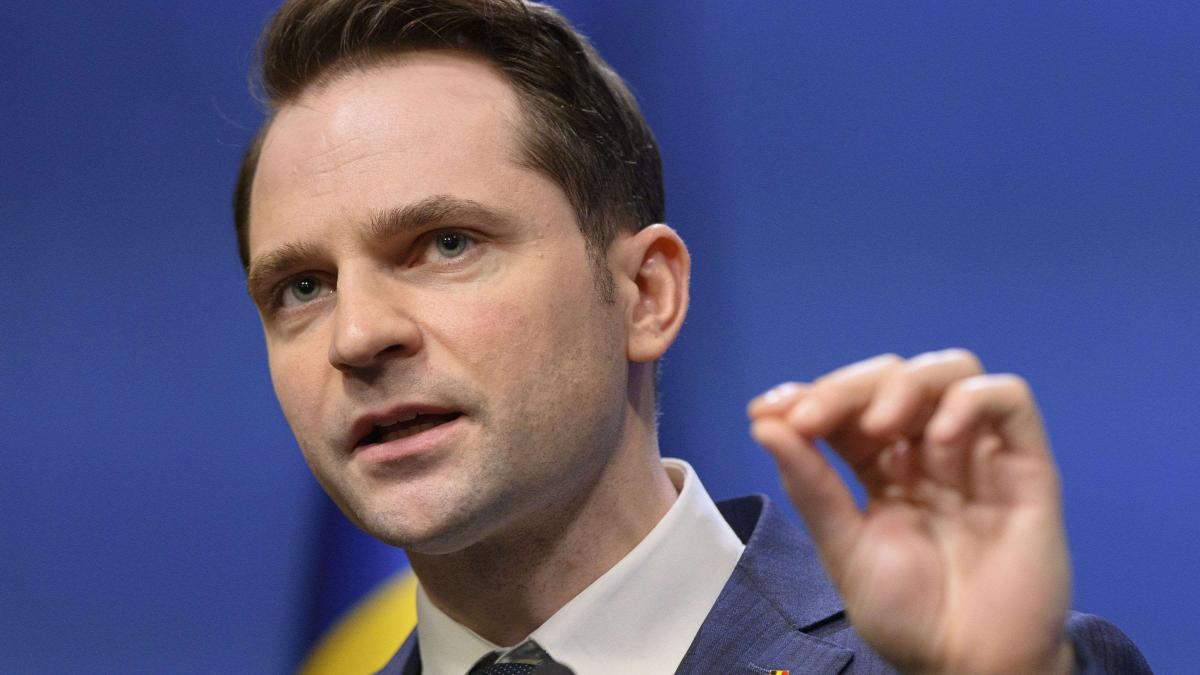 România pierde avantajul energetic? Sebastian Burduja explică de ce energia ieftină ajunge în Bulgaria și revine la un preț de până la șapte ori mai mare