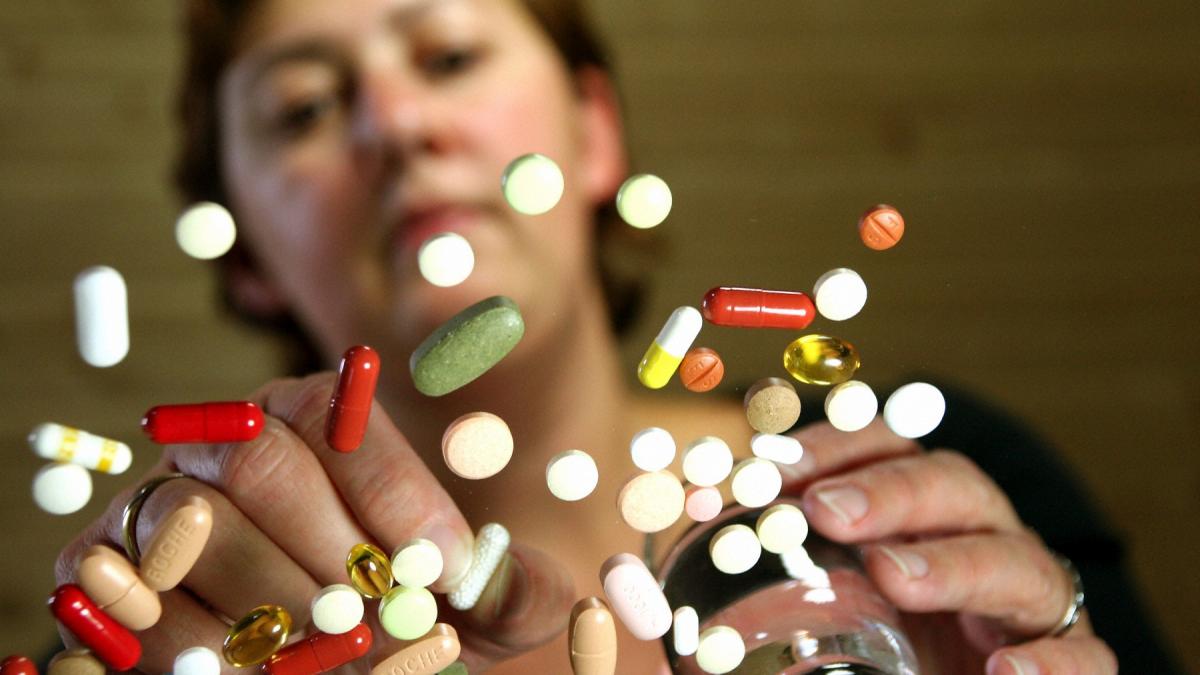 Unde se aruncă medicamentele expirate? Regula s-a schimbat, dar puțini o știu