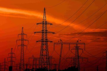 România, în Top 3 cele mai mari prețuri la energie cumpărată din disperare