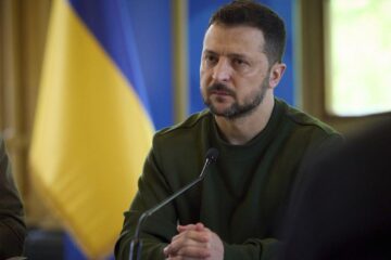 Zelenski acuză Rusia că atacă Ucraina cu rachete nord-coreene