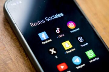„Armata bunătății” de pe TikTok: 500.000 de oameni mobilizați împotriva hărțuirii online