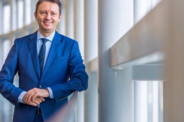 Câte zile are premierul desemnat la dispoziție pentru a strânge majoritatea în Parlament