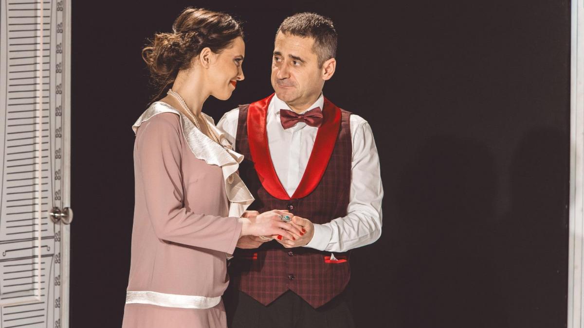 Comedia AMANTA NOASTRĂ DE LA MINISTER se reia la Teatrul Dramaturgilor, sala Ion Băieşu, pe 17 septembrie