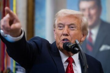Cutremur în presa americană: Trump interzice accesul CNN, MS NOW și Politico la Casa Albă