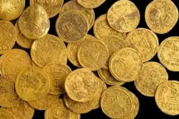 De ce pun oamenii monede în pământul din ghivece? Adevărul despre unul dintre cele mai populare trucuri