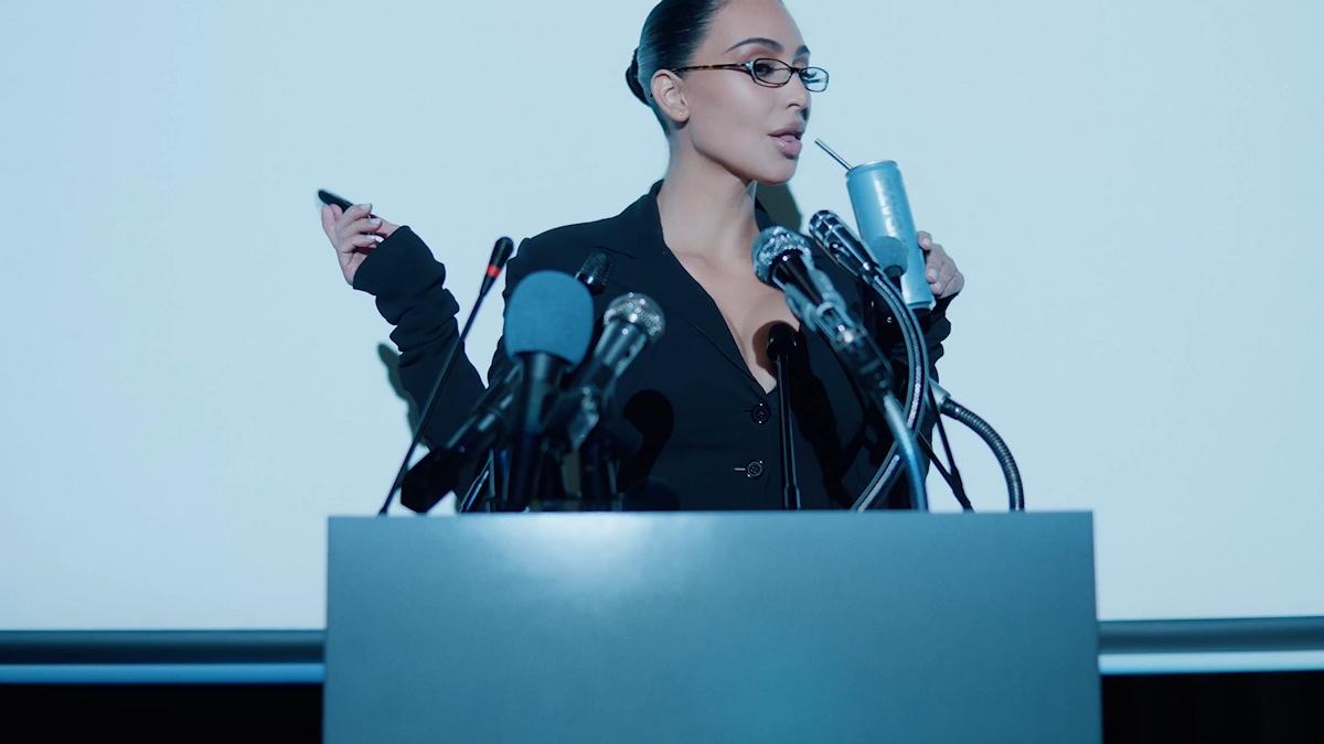 Despăgubiri de un singur euro pentru „cea mai terifiantă noapte” din viața ei. Verdictul final în cazul jafului lui Kim Kardashian din Paris
