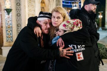Eșarfa a fost roșie. What’s UP și soția lui, Miky, au părăsit aseară Asia Express