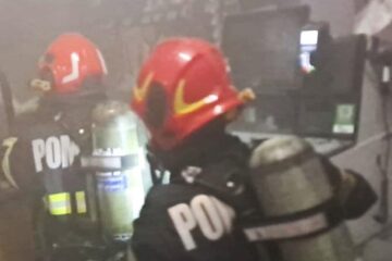 Grecia fără plajă: cum arată o zi din viața pompierilor români trimiși să prevină dezastrul