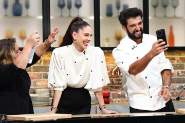 Au început filmările noului sezon Chefi la cuțite: jurații și-au ascuțit cuțitele și au dat adrenalina la maximum în platoul show-ului culinar