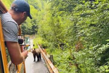Americani cu 4,5 milioane de urmăritori pe YouTube, fascinați de România, dați afară de la granița cu Moldova