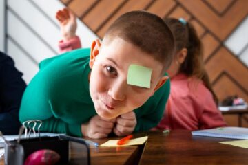 Aleșii pregătesc „Legea iubirii”. Pe cine va afecta și ce obligații noi apar odată cu adoptarea măsurilor