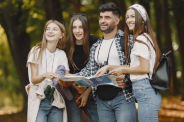 Generația Z și „Loud budgeting”: 42% dintre tineri vorbesc deschis despre banii lor
