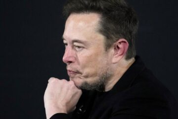 Mama lui Elon Musk dezvăluie că miliardarul era un geniu încă de la vârsta de 3 ani