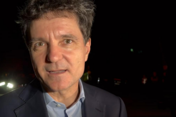 Nicușor Dan, întâlnire nocturnă cu ÎPS Calinic, înainte de vizita în Ucraina. Președintele a mers la Mănăstirea Dragomirna