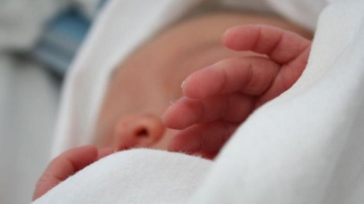 Povestea uimitoare a unei femei care a dat naștere unui copil dintr-un embrion congelat în urmă cu peste două decenii