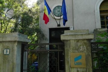 USR își plătește „oastea” de partid din banii de subvenție de la stat. Prin contracte cu firme deținute de actuali secretari de stat, consilieri locali sau membri din CA-uri