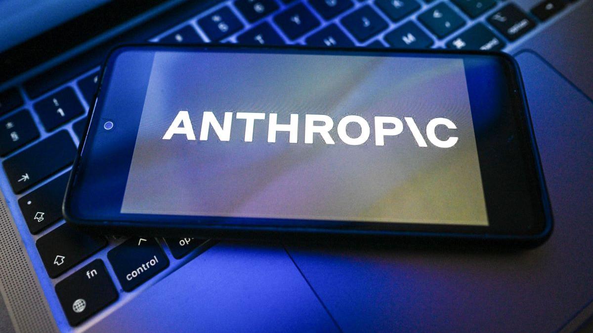 Anthropic a introdus noi măsuri împotriva copierii modelelor IA