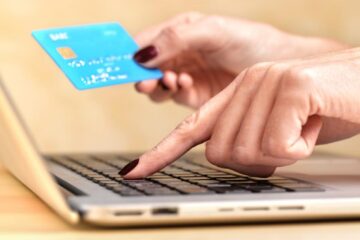 Banca îți poate bloca oricând contul dacă nu răspunzi la acest mesaj