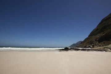 Cele mai avantajoase destinații pentru o vacanță la soare în iarna 2026. Unde îți ajung banii pentru o escapadă de neuitat