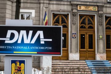 Șpagă de 160.000 de lei pentru a ajunge ofițer fără selecție și cursuri. DNA anchetează un bărbat pentru trei fapte de trafic de influență