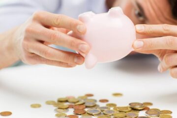 Europenii renunță la economii: Consumul crește în toată Uniunea Europeană