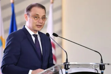 Formula finală pentru Palatul Victoria: Luca Niculescu merge astăzi în Parlament cu lista de miniștri