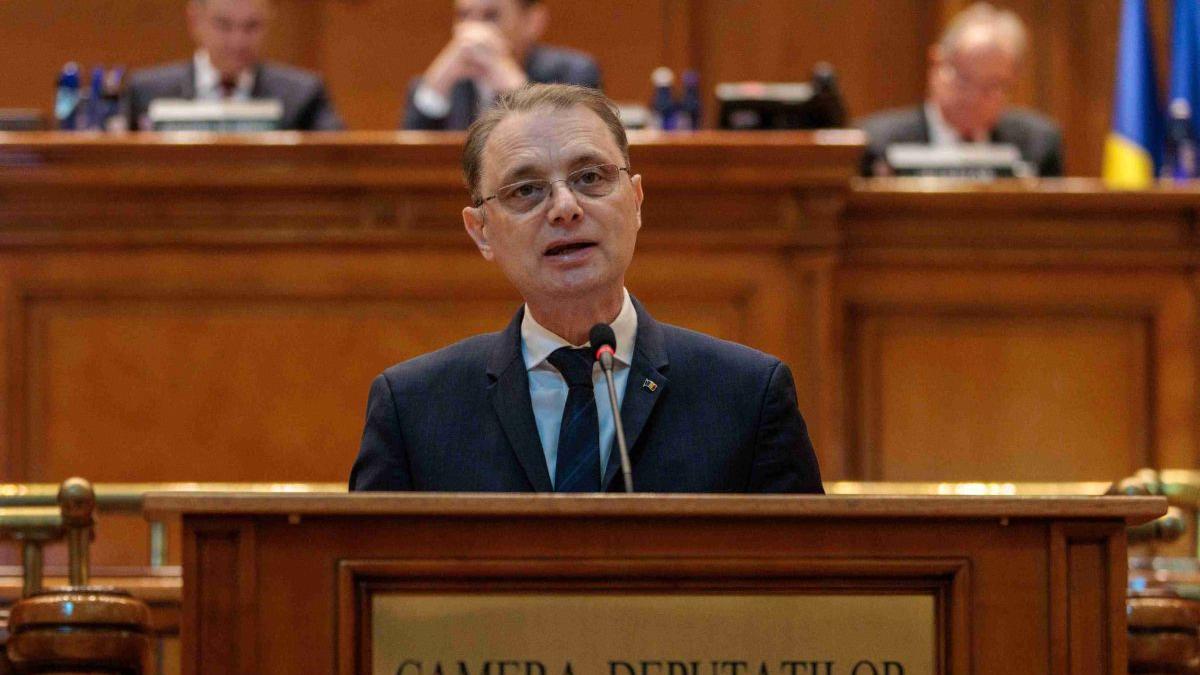Guvernul Niculescu a trecut de Parlament. Avem lista liberalilor care l-au sfidat pe Bolojan și, fie au absentat, fie au votat „contra”