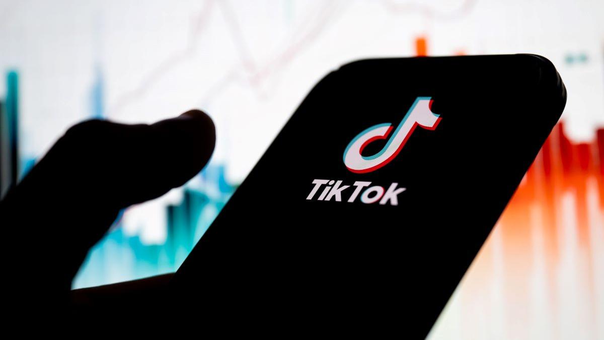 Noua meserie a generației TikTok. Cum ajung tinerii să câștige mii de euro din videclipuri de câteva secunde