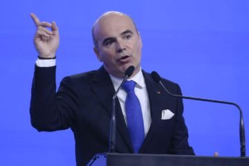 Rareș Bogdan, audiat la DNA Iași: A venit cu taxiul și a anunțat că pleacă la moaștele Sfintei Parascheva