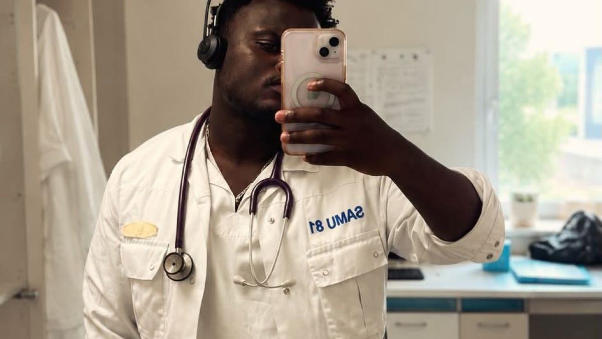 A ratat de două ori admiterea în Franța și a venit în România. Cum a reușit să intre la Medicină